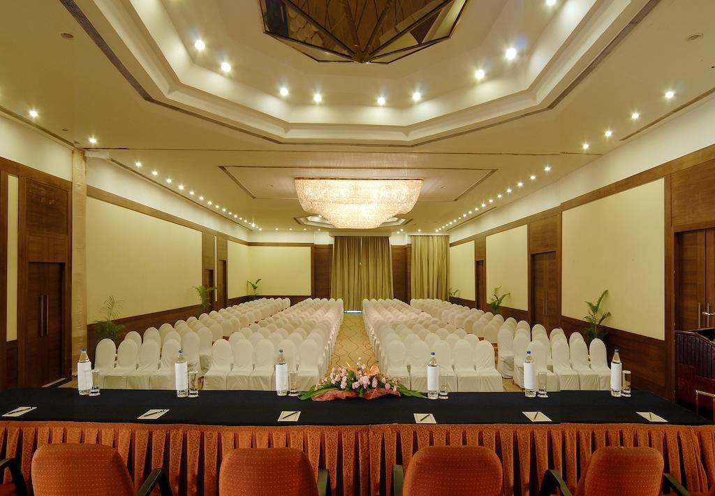 The Manohar Hyderabad Hotel Exterior foto