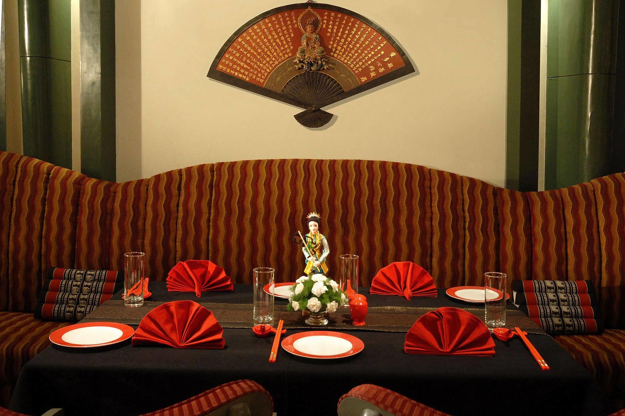 The Manohar Hyderabad Hotel Exterior foto